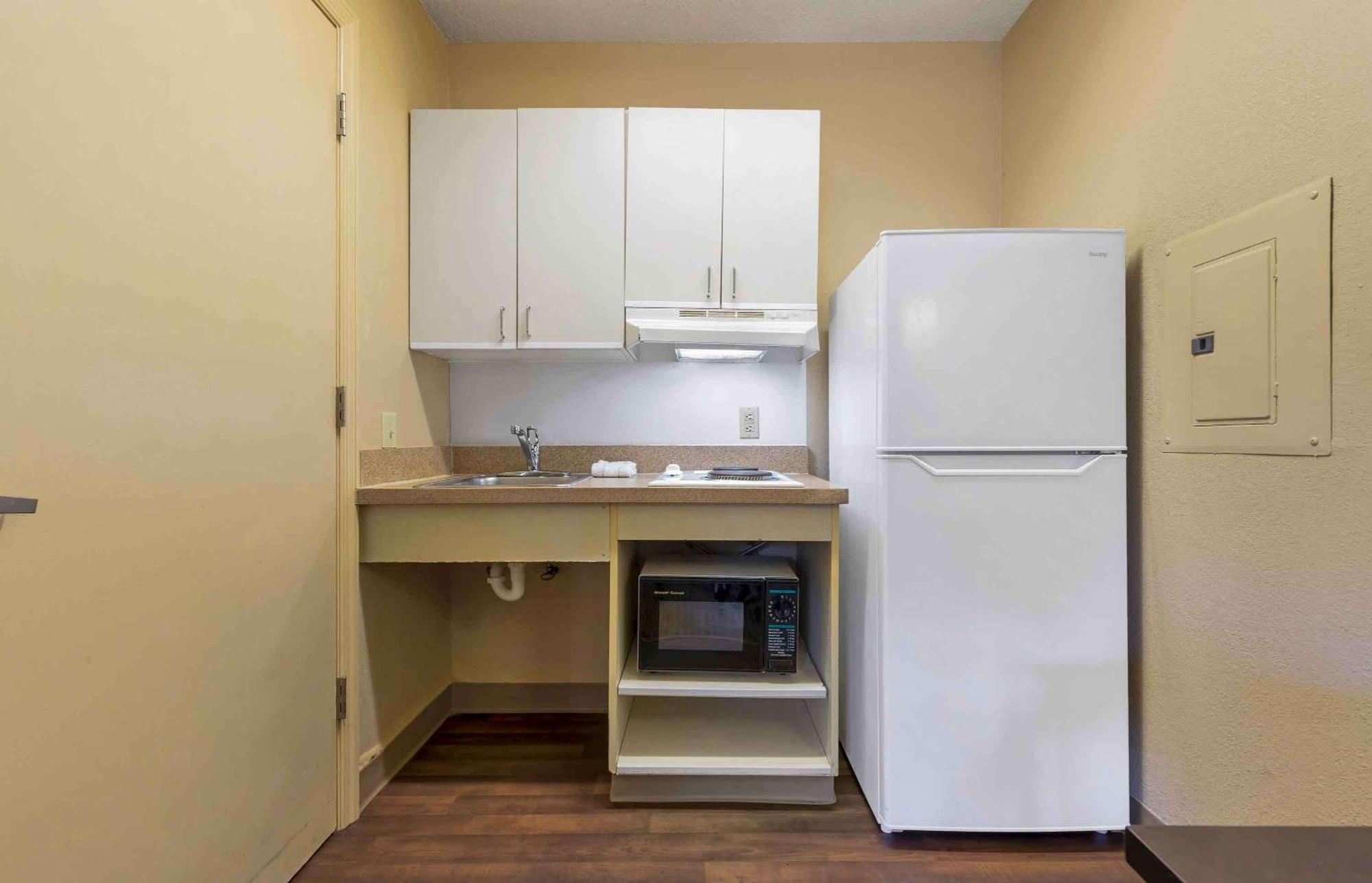 Extended Stay America Select Suites - Jacksonville Salisbury Rd Southpoint Exterior foto